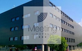 Hotel Meeting